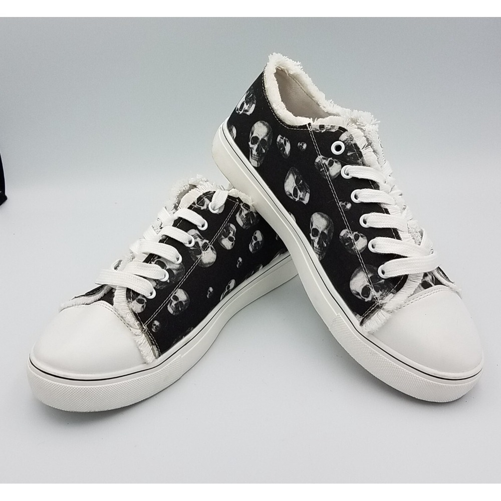 Women's Black & White Skull Low Top Rubber Sole Lace Up Sneakers EU size 42